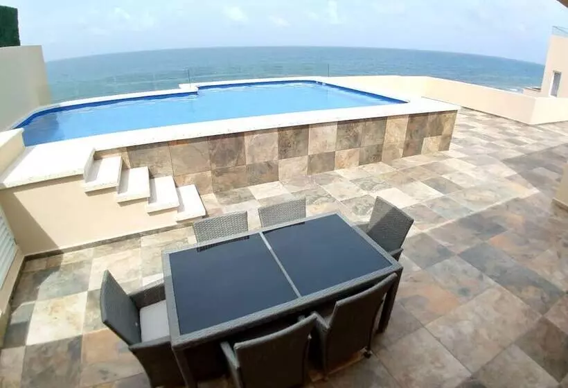 Fotos del hotel Isla 33 Resort & Villas:  7