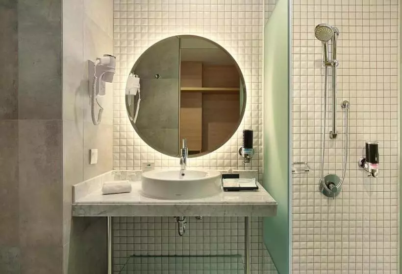 Fotos del hotel Holiday Inn Express Jakarta Wahid Hasyim, An Ihg:  16