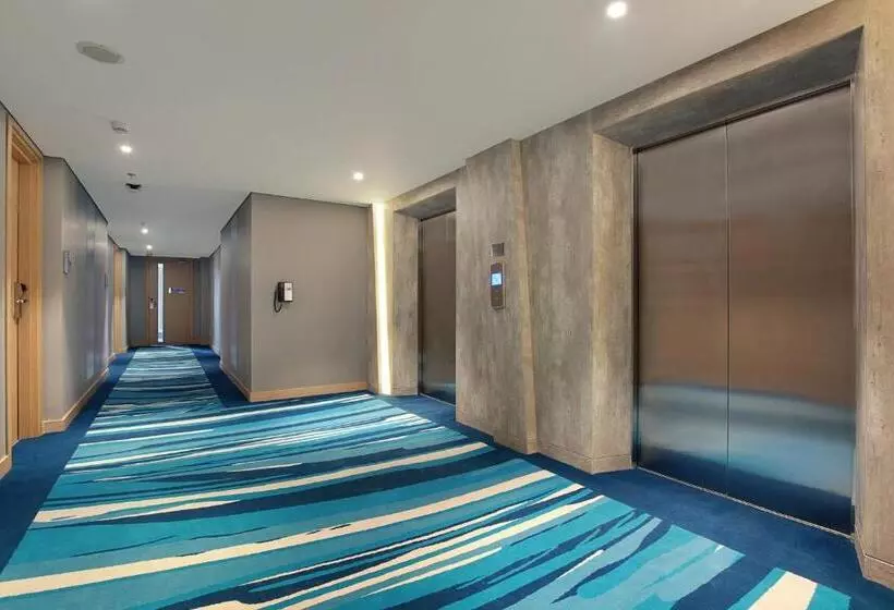 Fotos del hotel Holiday Inn Express Jakarta Wahid Hasyim, An Ihg:  25