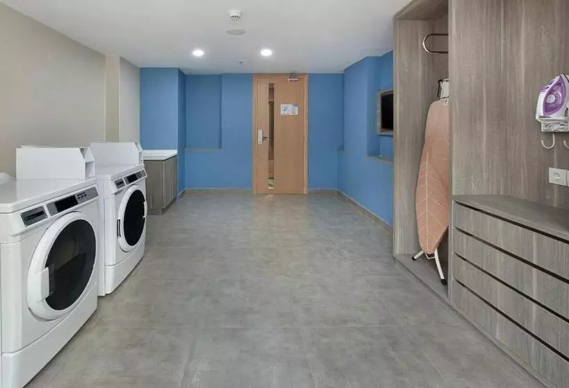 Fotos del hotel Holiday Inn Express Jakarta Wahid Hasyim, An Ihg:  7