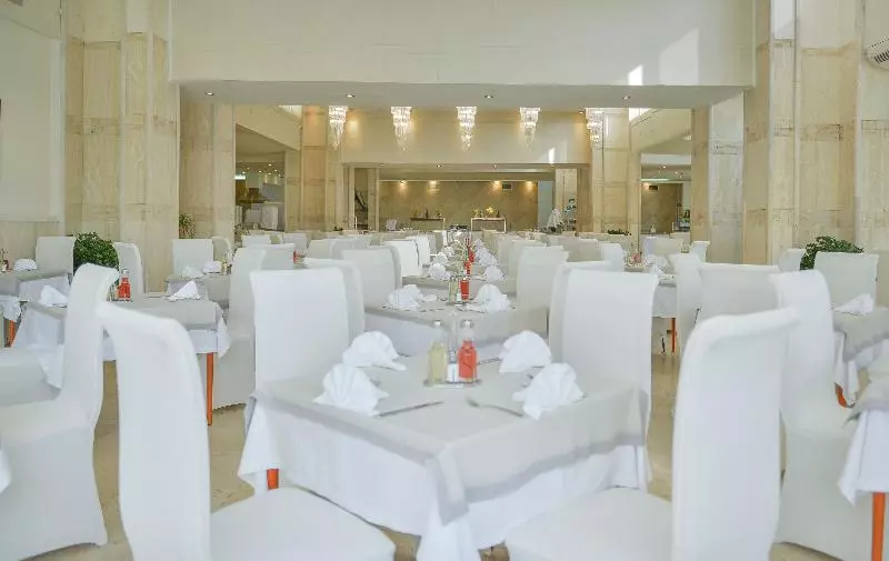 Fotos del hotel Mediteran:  6