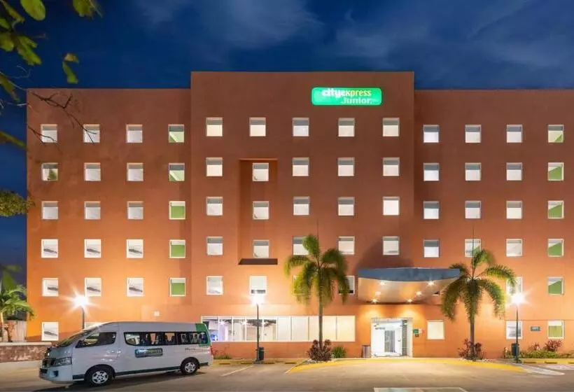 Fotos del hotel City Express Junior Villahermosa:  10