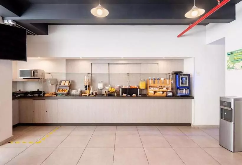 Fotos del hotel City Express Junior Villahermosa:  23