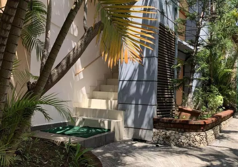 Fotos del hotel Fat Yogi Cottages:  17