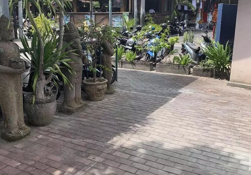 Fotos del hotel Fat Yogi Cottages:  15