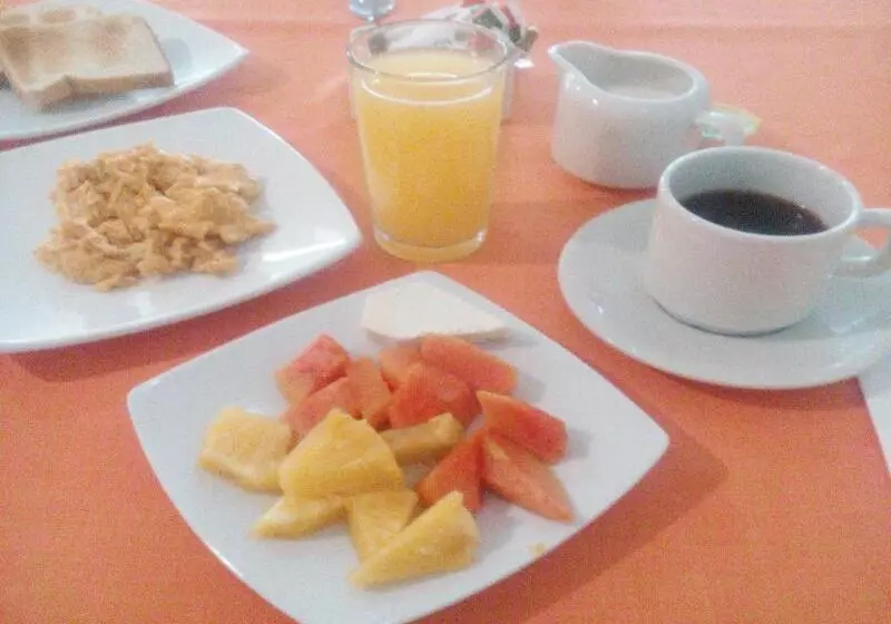 Fotos del hotel Cuarta Avenida:  6