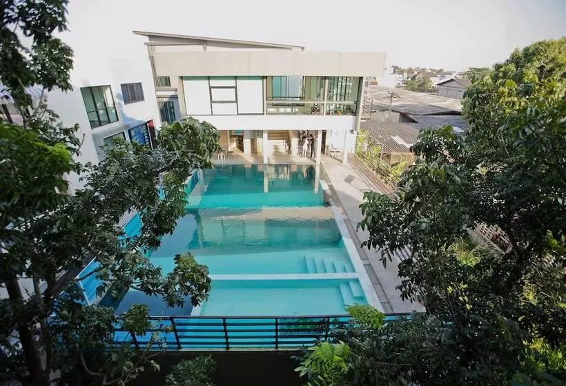 Fotos del hotel Fullrich Residence:  10