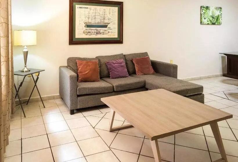 Fotos del hotel Capital O Boca Inn & Suites:  23