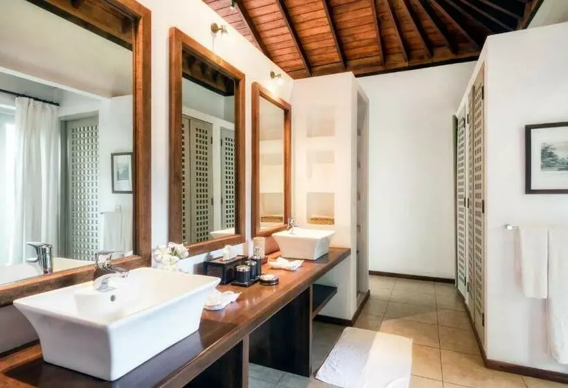 Fotos del hotel Elysium  Level 1 Safe & Secure:  5