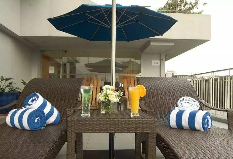 Fotos del hotel Luxent:  10