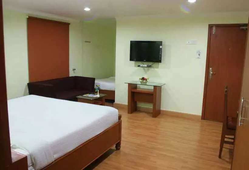 Fotos del hotel Rj Residency:  11