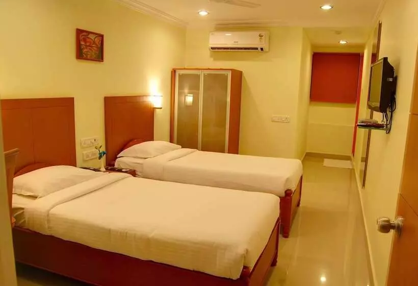 Fotos del hotel Rj Residency:  22