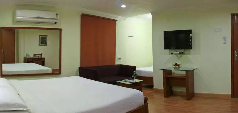 Fotos del hotel Rj Residency:  19