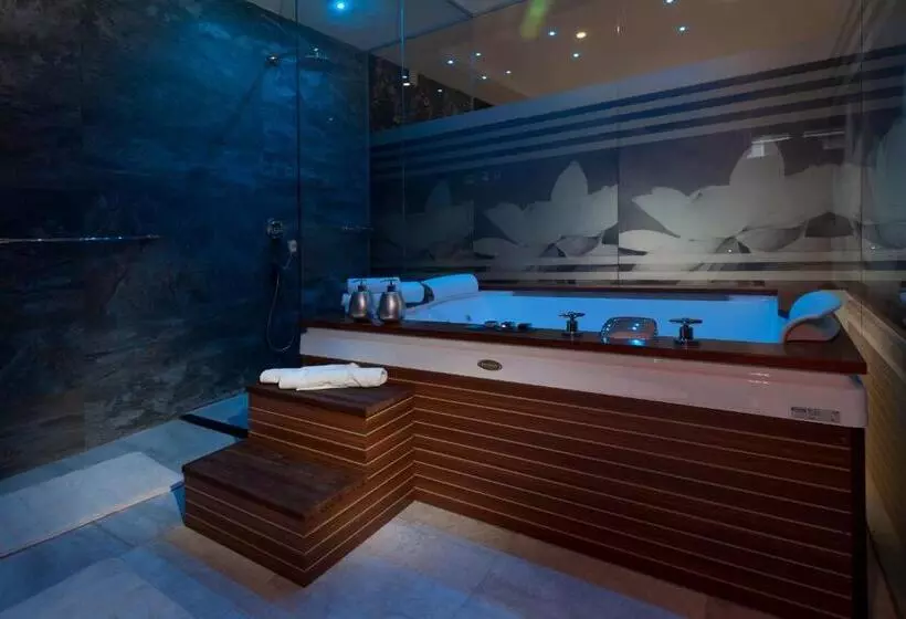 Fotos del hotel Boban Luxury Suites:  2