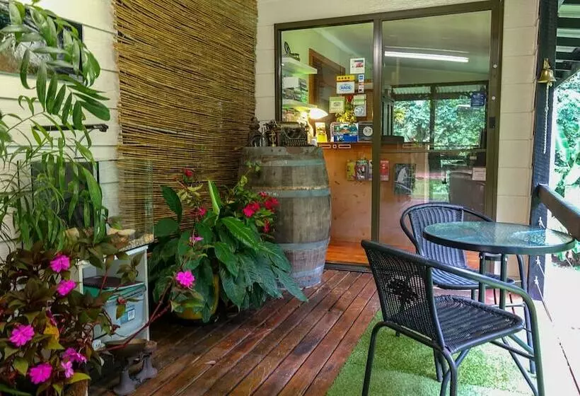 Fotos del hotel Crater Lakes Rainforest Cottages:  2