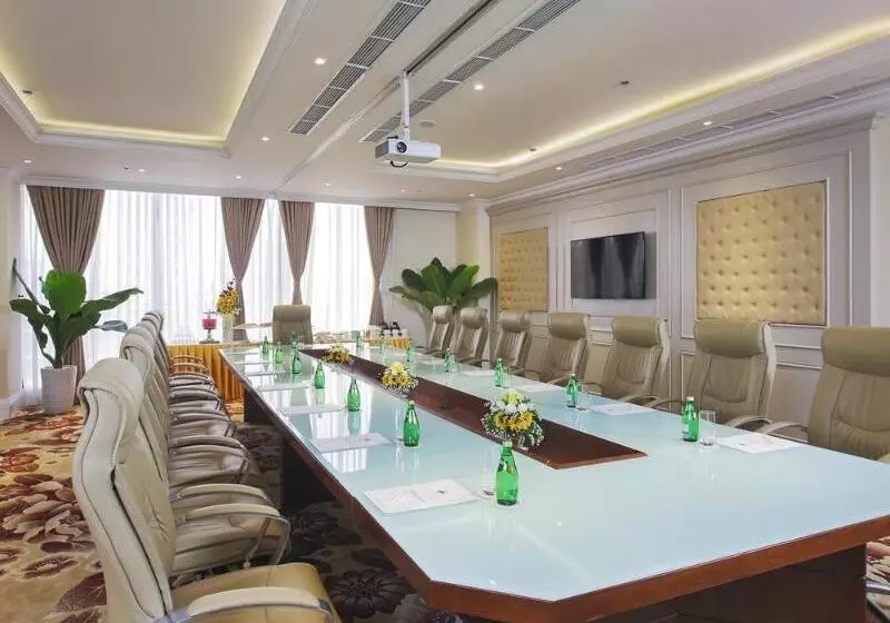 Fotos del hotel Merperle Crystal Palace:  7