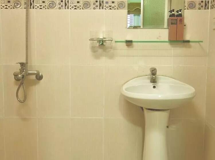 Fotos del hotel Dragon Palace Ii:  13