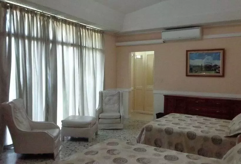 Fotos del hotel Villa Americana:  12