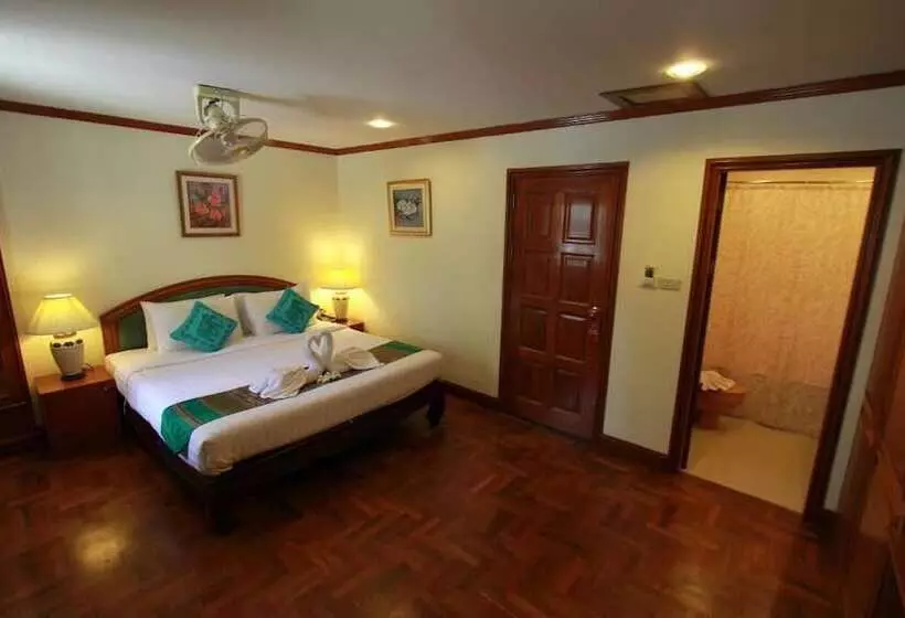 Fotos del hotel Hua Hin Golf Villa:  6