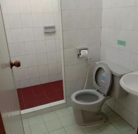 Fotos del hotel Lunar Hut Resort:  5