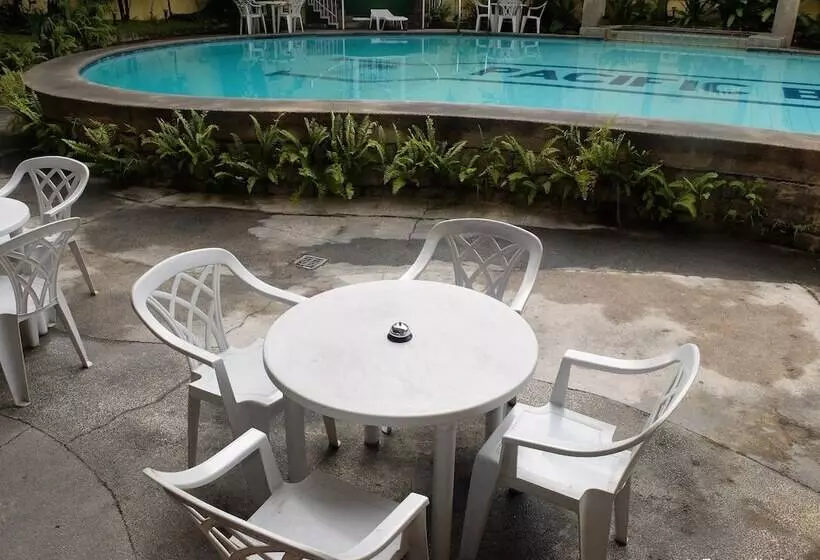 Fotos del hotel Pacific Breeze  And Resort:  13