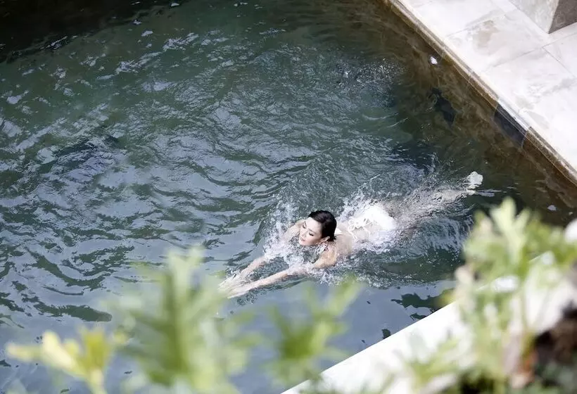 Fotos del hotel The Visala Boutique Suites Seminyak:  2