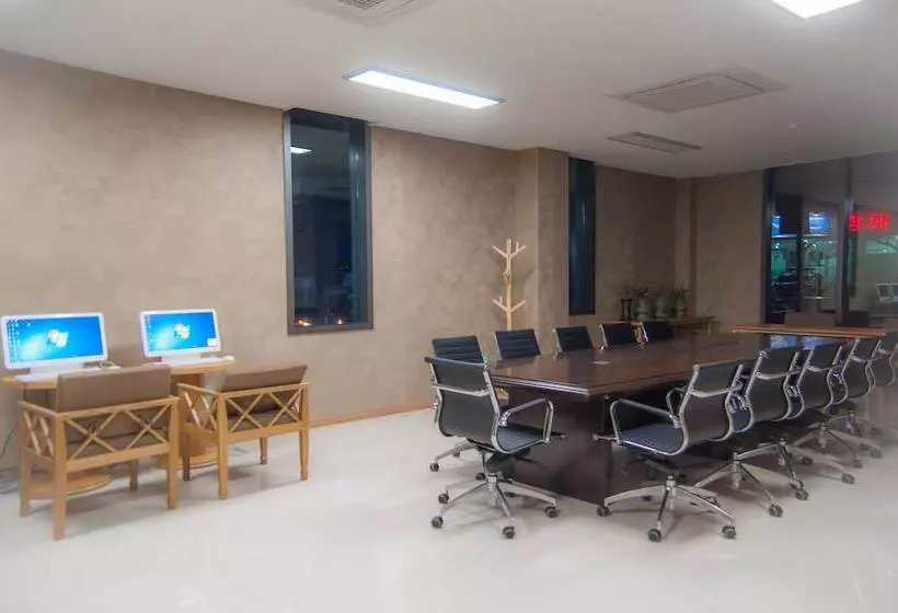 Fotos del hotel Benikea Jungmun:  9