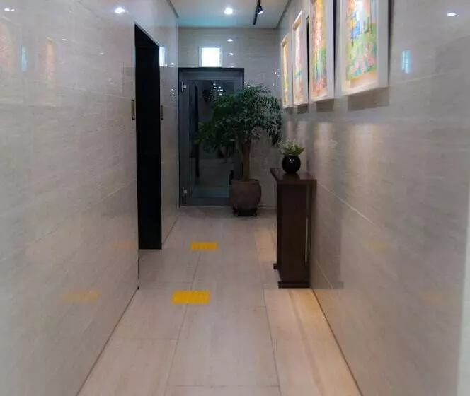 Fotos del hotel Benikea Jungmun:  2