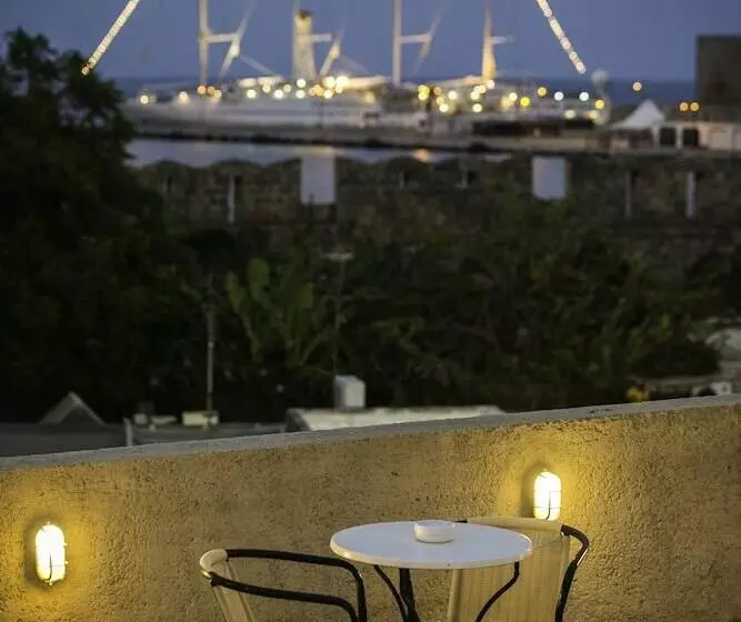 Fotos del hotel Camelot Traditional & Classic:  23