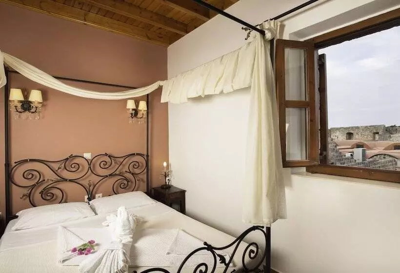 Fotos del hotel Camelot Traditional & Classic:  18