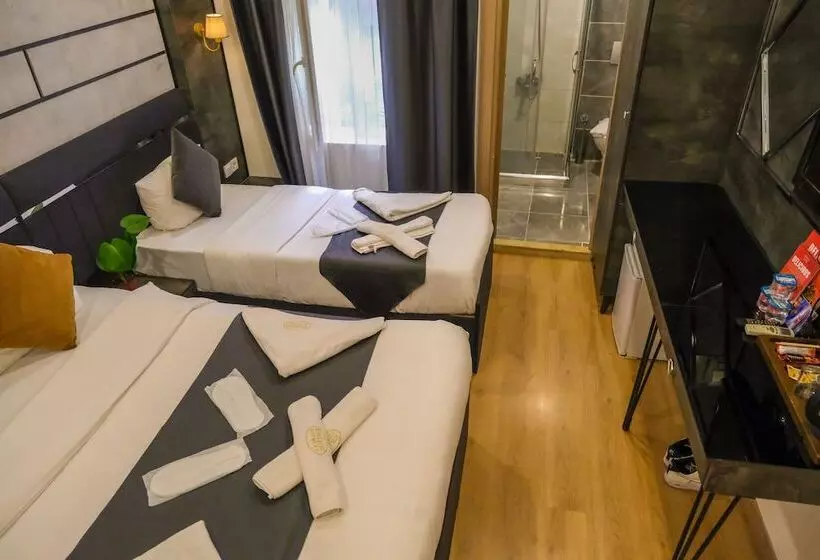 Fotos del hotel La Pazza Suites:  20