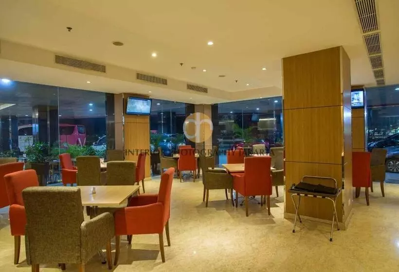 Fotos del hotel Orchardz Hotel Bandara:  15