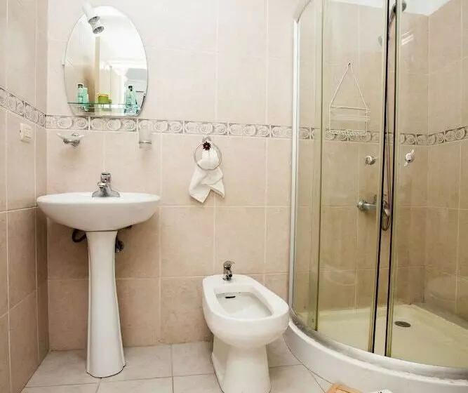 Fotos del hotel Portes 9:  3