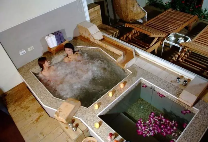 Fotos del hotel Grand Orchid Villa Resort:  11