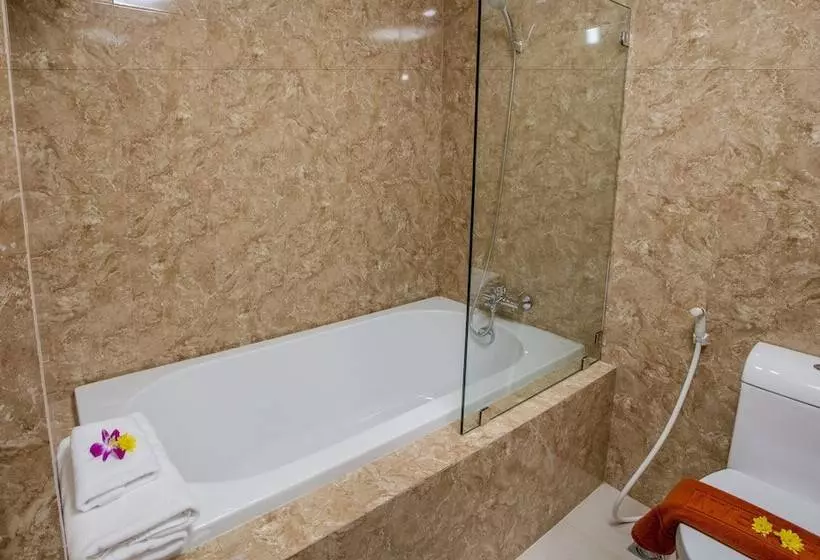 Fotos del hotel Phuket Airport Villa:  8