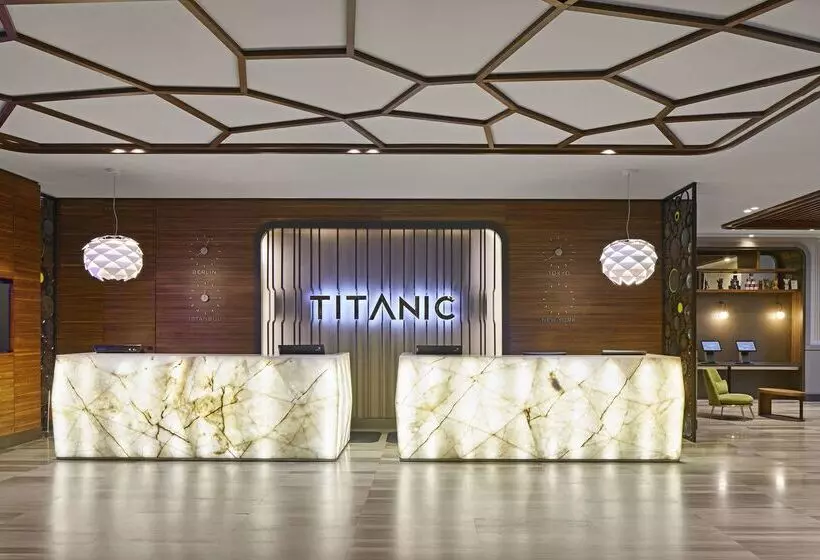 Fotos del hotel Titanic Chaussee Berlin:  59