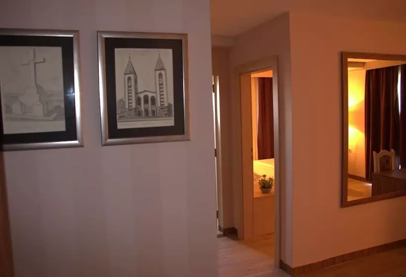 Fotos del hotel Wine  Cesarica:  23