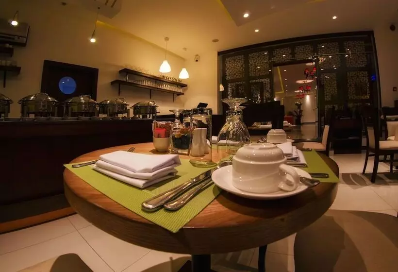 Fotos del hotel Meneur:  5