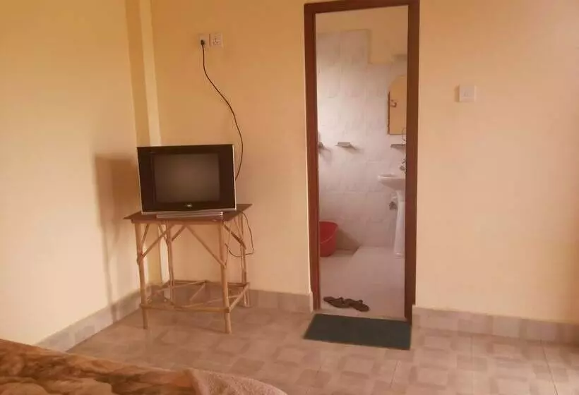 Fotos del hotel Park Inn Chitwan:  25