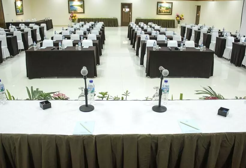 Fotos del hotel Laprima Hotel Flores:  6