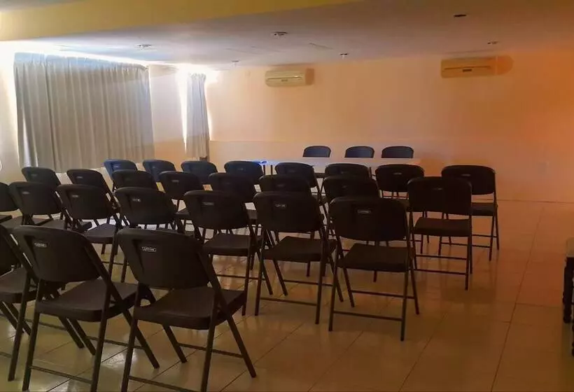 Fotos del hotel El Marques:  4