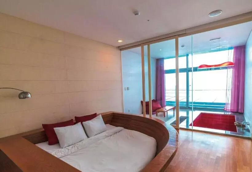 Fotos del hotel Haslla Art World Museum:  6