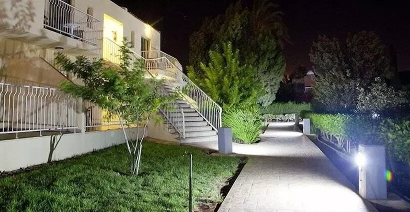 Fotos del hotel Makronisos Village:  23