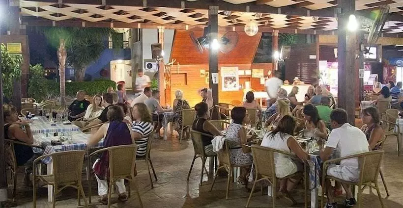 Fotos del hotel Makronisos Village:  18