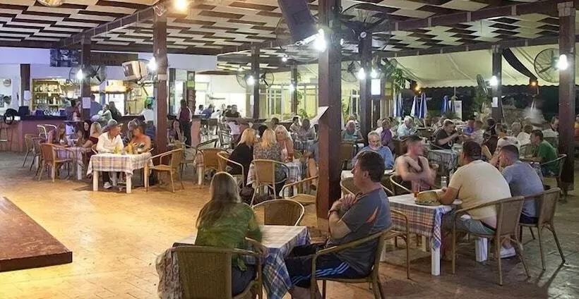 Fotos del hotel Makronisos Village:  15