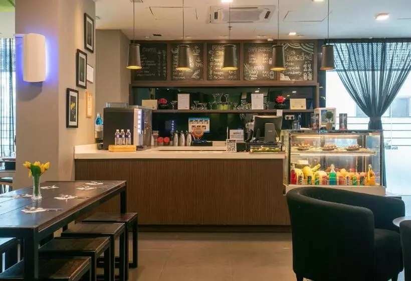 Fotos del hotel Sky Hotel Kota Kinabalu:  2