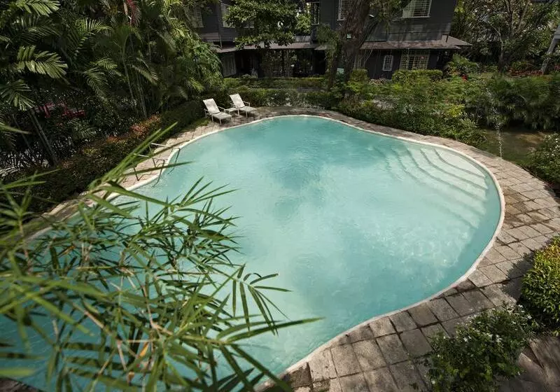 The Henry Hotel Manila