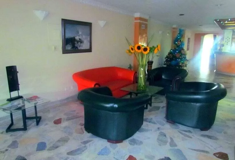 Fotos del hotel Ayenda Dinastia Real:  8