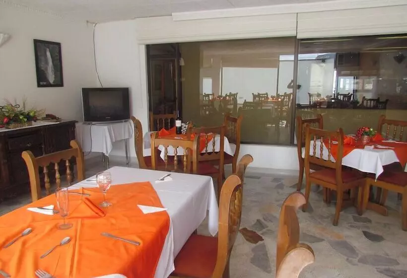 Fotos del hotel Ayenda Dinastia Real:  10