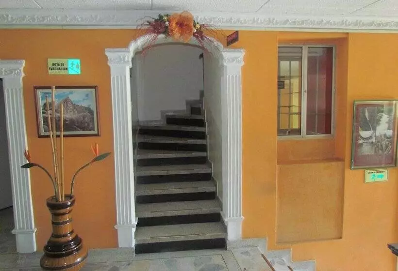 Fotos del hotel Ayenda Dinastia Real:  3